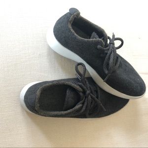 Allbirds dark olive W7